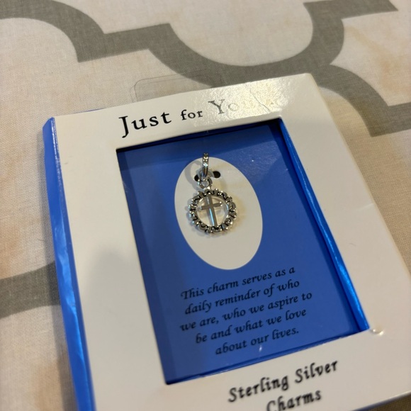 Sterling Silver Cross Charm by L.A. Rocks – New in Box - Picture 2 of 4